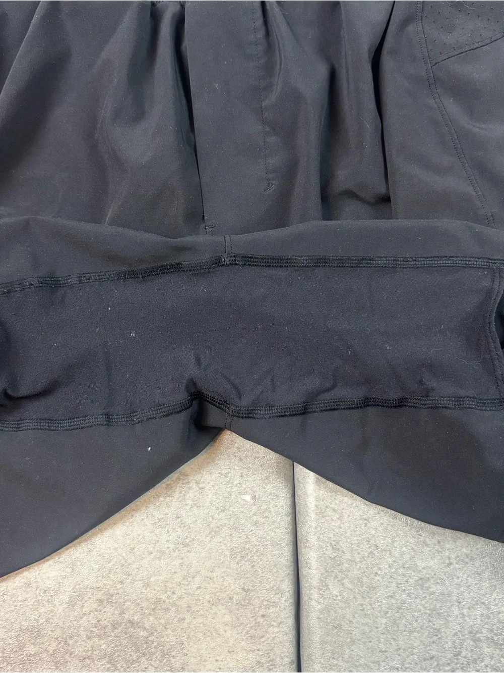 Lululemon Surge Short 6" Lined Drawstring Black Medium M7A99S - Picture 7 of 10